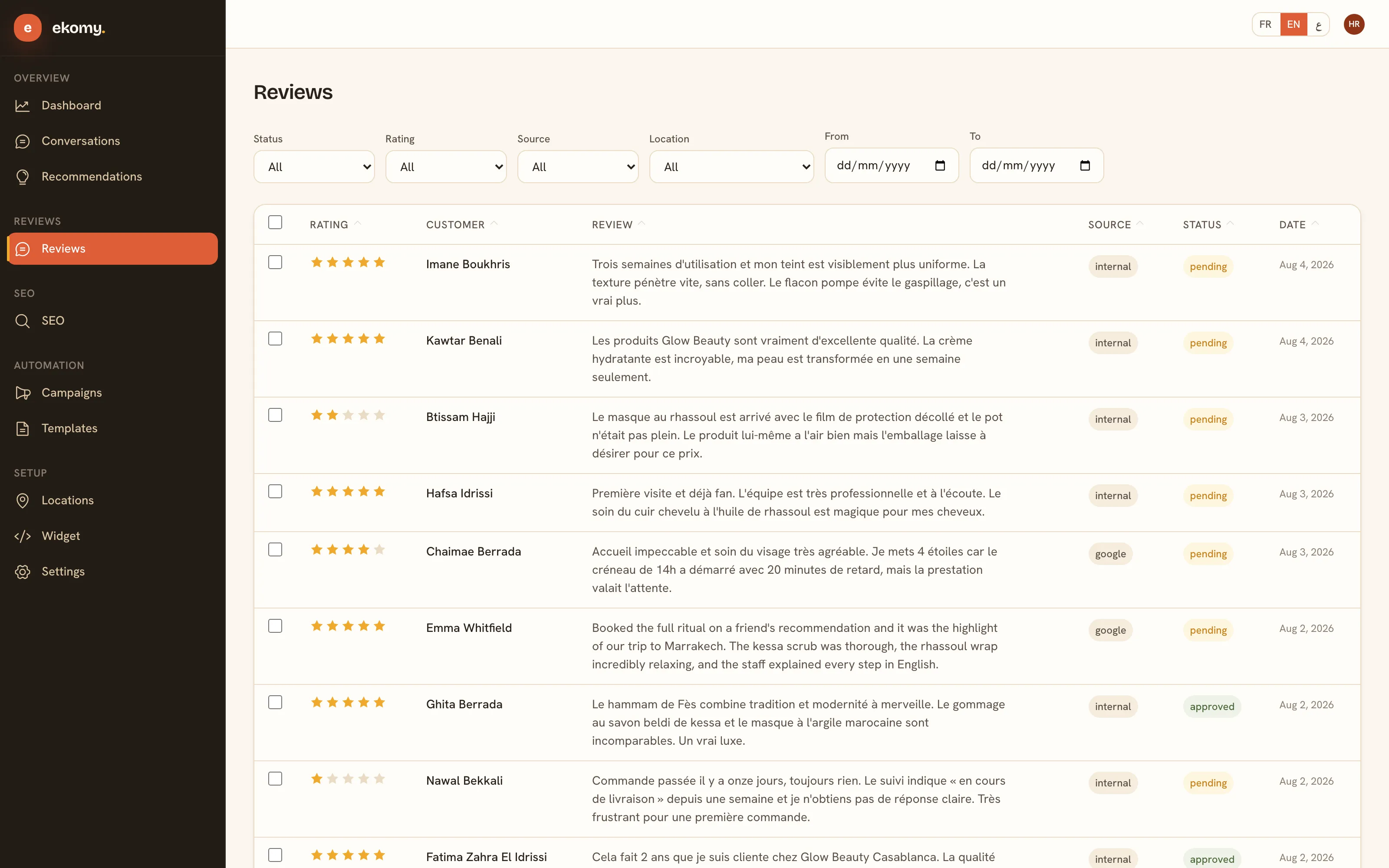 Ekomy's moderation queue: incoming reviews with their star rating, ready to approve, reply to, or reject.